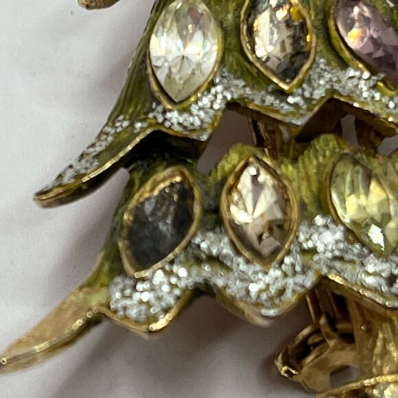 Hattie Carnegie signed vintage Christmas tree brooch + free brooch with purchase - Picture 4 of 8